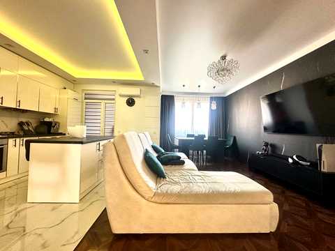 квартира за адресою Героїв Крут вул., 3