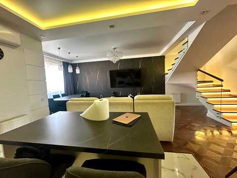 квартира за адресою Героїв Крут вул., 3