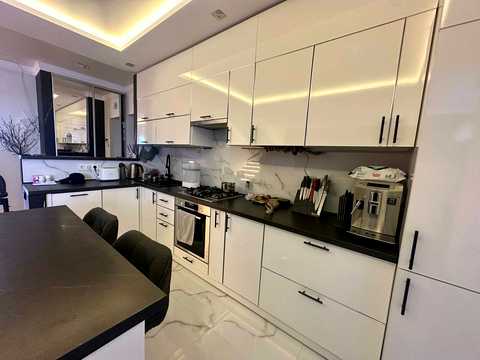 квартира за адресою Героїв Крут вул., 3