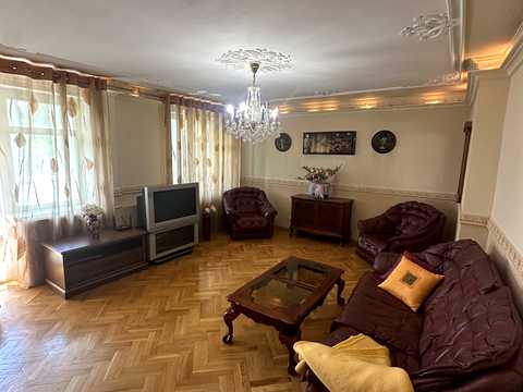 квартира по адресу Феодосийская ул., 4
