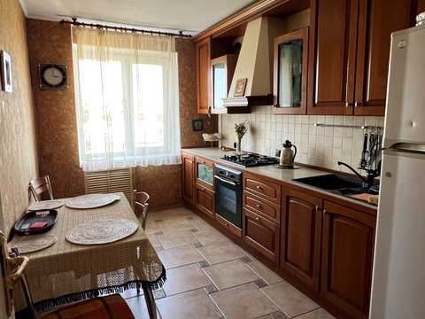 квартира по адресу Феодосийская ул., 4