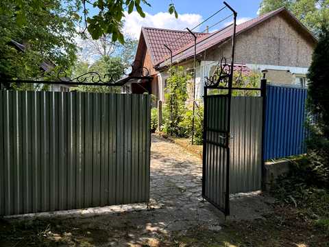 будинок за адресою с. Солобківці, Грушевського, 86
