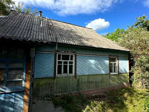 будинок за адресою Квітнева