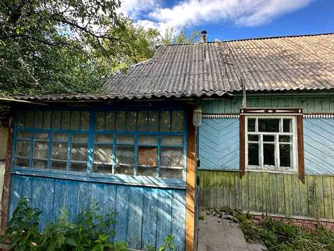 будинок за адресою Квітнева