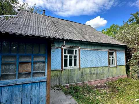 будинок за адресою Квітнева