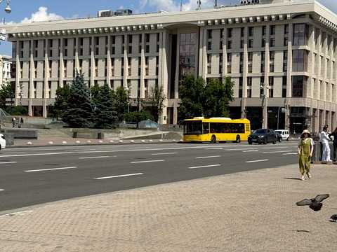 коммерческая по адресу Крещатик ул. (Kreschatic), 16