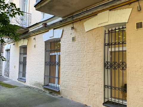 комерційна за адресою Євгена Чикаленка вул. (Пушкінська), 8