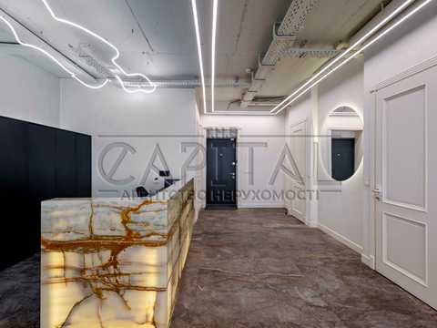 коммерческая по адресу Кловский спуск, 7a