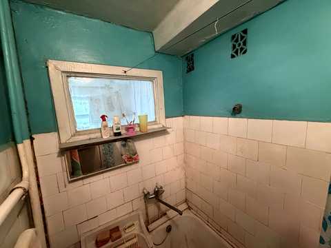 квартира за адресою Романа Ратушного вул. (Волгоградська), 9