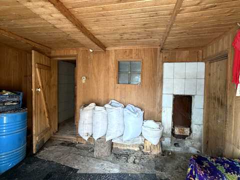 будинок за адресою с. Студениця, Центральна, 8