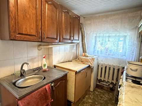 будинок за адресою с. Студениця, Центральна, 8