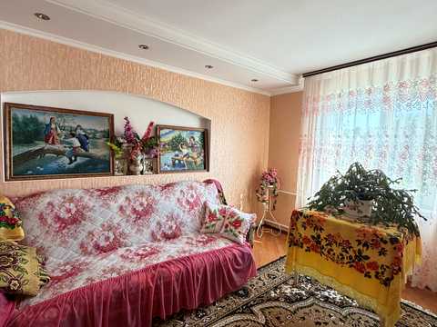 будинок за адресою с. Студениця, Центральна, 8