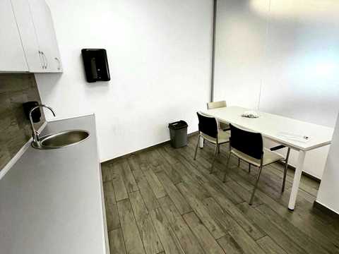 комерційна за адресою Дніпро, Королеви Єлизавети ІІ вул. (Глинки), 2