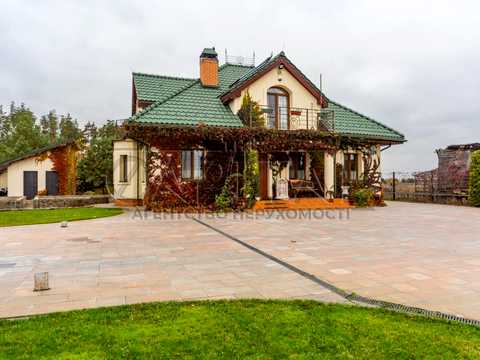 будинок за адресою Озерна