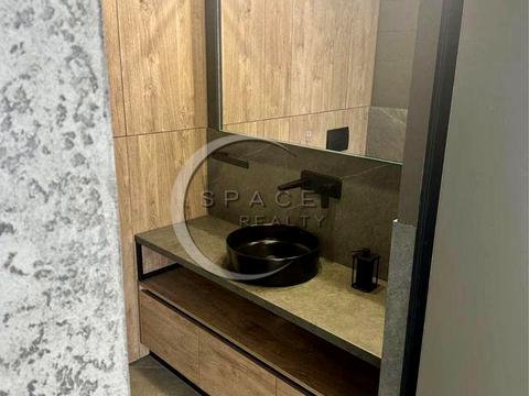 комерційна за адресою Центральна вул., 21-А