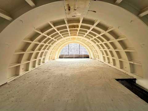 коммерческая по адресу Крещатик ул. (Kreschatic), 25