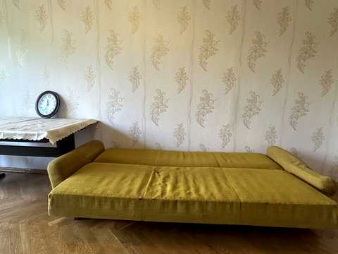 квартира за адресою Академіка Булаховського вул., 28-Б