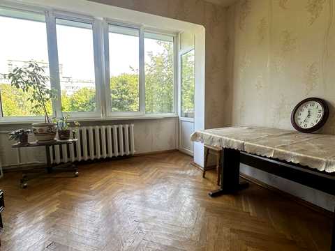 квартира за адресою Академіка Булаховського вул., 28-Б