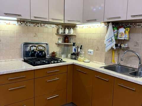 квартира за адресою Євгена Чикаленка вул., 59б