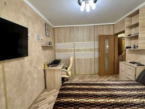 квартира за адресою Євгена Чикаленка вул., 59б