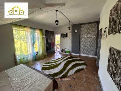 будинок за адресою Рай-Оленівська вул.
