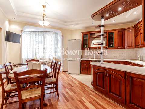 квартира за адресою Старонаводницька вул., 13