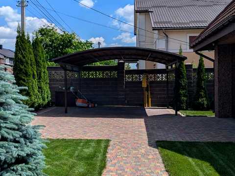 будинок за адресою с. Обарів, Приміська, 17