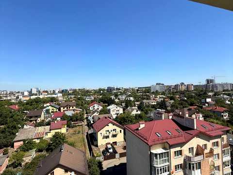 квартира за адресою Антіна Манастирського вул. (), 4