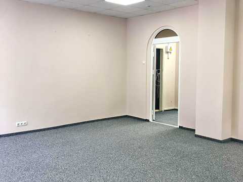 комерційна за адресою Болсуновська вул. (Сергія Струтинського), 8