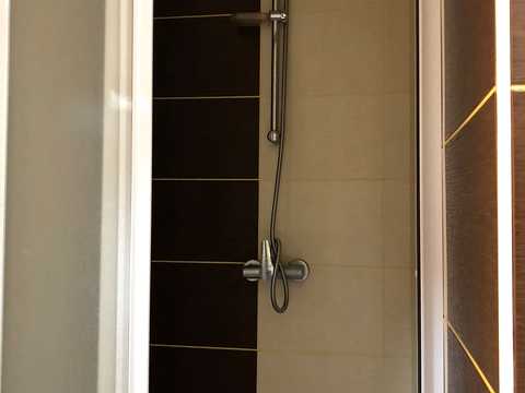 комерційна за адресою Болсуновська вул. (Сергія Струтинського), 8