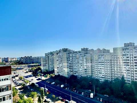 квартира по адресу Червоной Калины просп. (Владимира Маяковского), 68