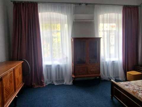 квартира за адресою Базарна вул., 38
