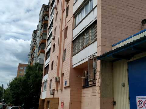коммерческая по адресу Холодногорская ул. (Елизарова), 11