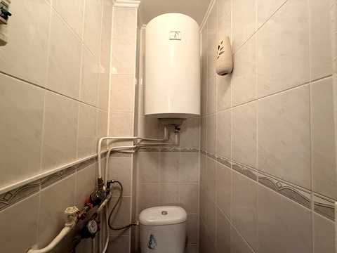 квартира за адресою Андрія Мельника вул., 12