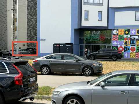 комерційна за адресою Ревуцького вул., 54-А