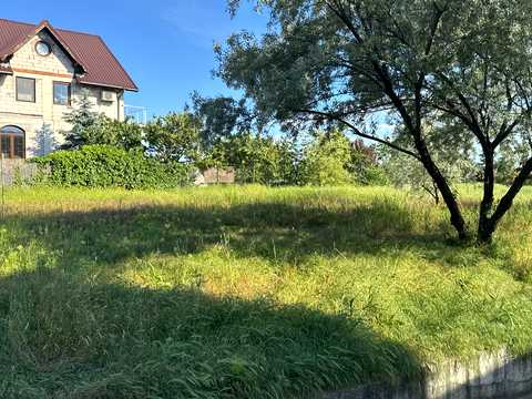 участок по адресу Набережна