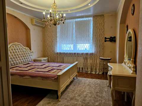 квартира за адресою Раїси Окіпної вул., 4-А