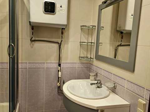 квартира за адресою Раїси Окіпної вул., 4-А