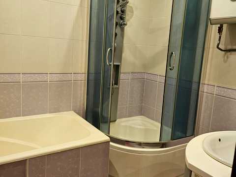 квартира за адресою Раїси Окіпної вул., 4-А