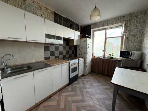 квартира за адресою Юрія Литвинського вул. (Російська), 84