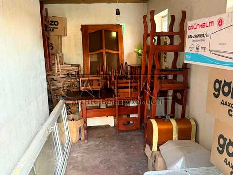 комерційна за адресою Центральна вул., 5