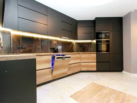 квартира за адресою Миколи Амосова вул., 4