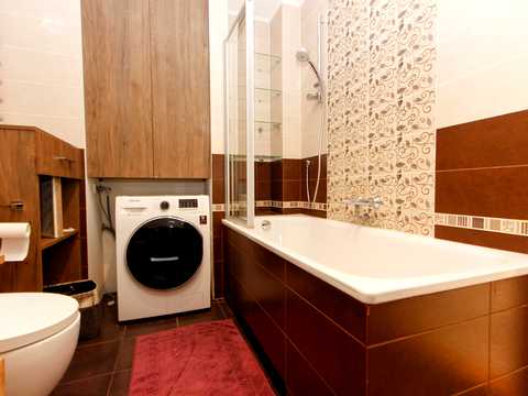 квартира за адресою Миколи Амосова вул., 4