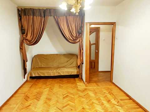 квартира за адресою Космонавтів просп., 6