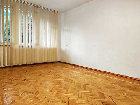 квартира за адресою Космонавтів просп., 6