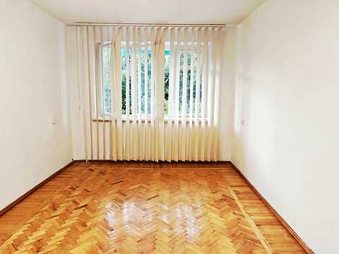 квартира за адресою Космонавтів просп., 6