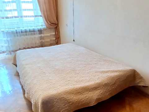 квартира за адресою Генерала Алмазова вул. (Кутузова), 2