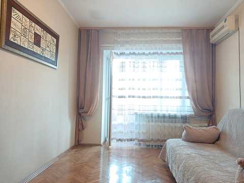 квартира за адресою Генерала Алмазова вул. (Кутузова), 2
