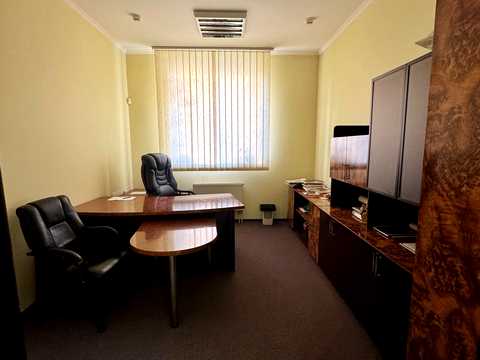 комерційна за адресою Львів, Роксоляни вул., 59-Б