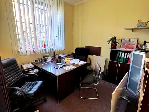 комерційна за адресою Львів, Роксоляни вул., 59-Б